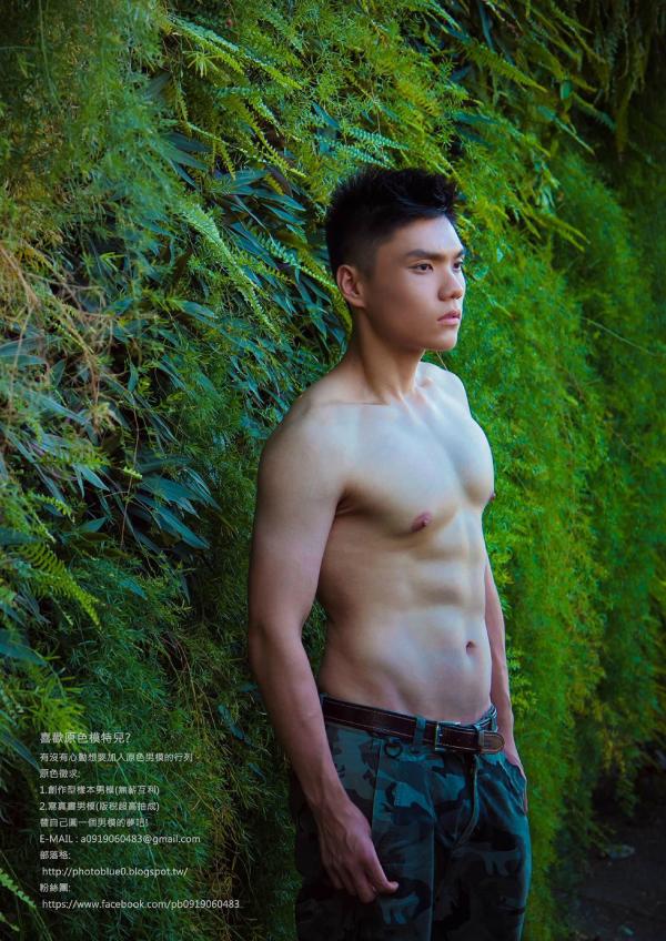 PHOTO-SET-BLUE-MAN-64---A-ZHEN-ONE-YEAR-LATER